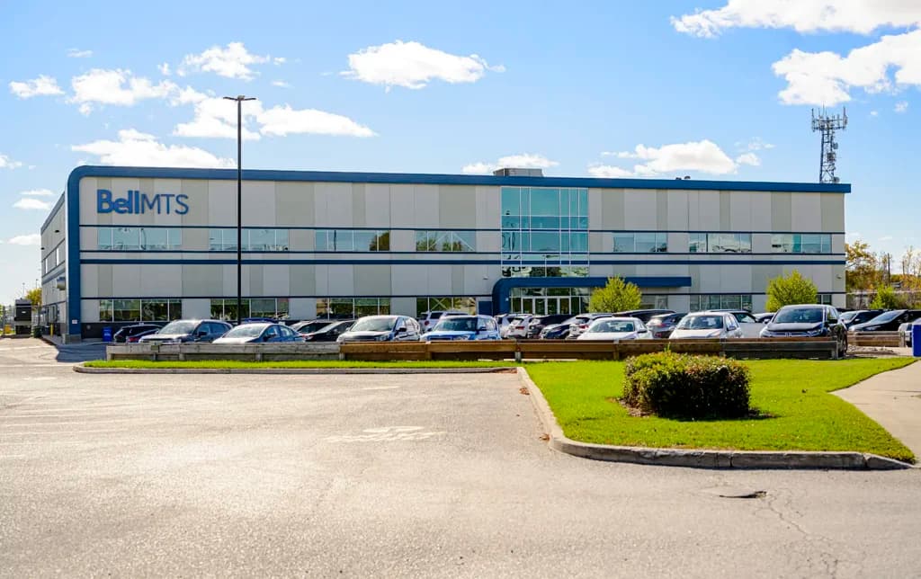 Bell MTS Call Centre Building - photo 5
