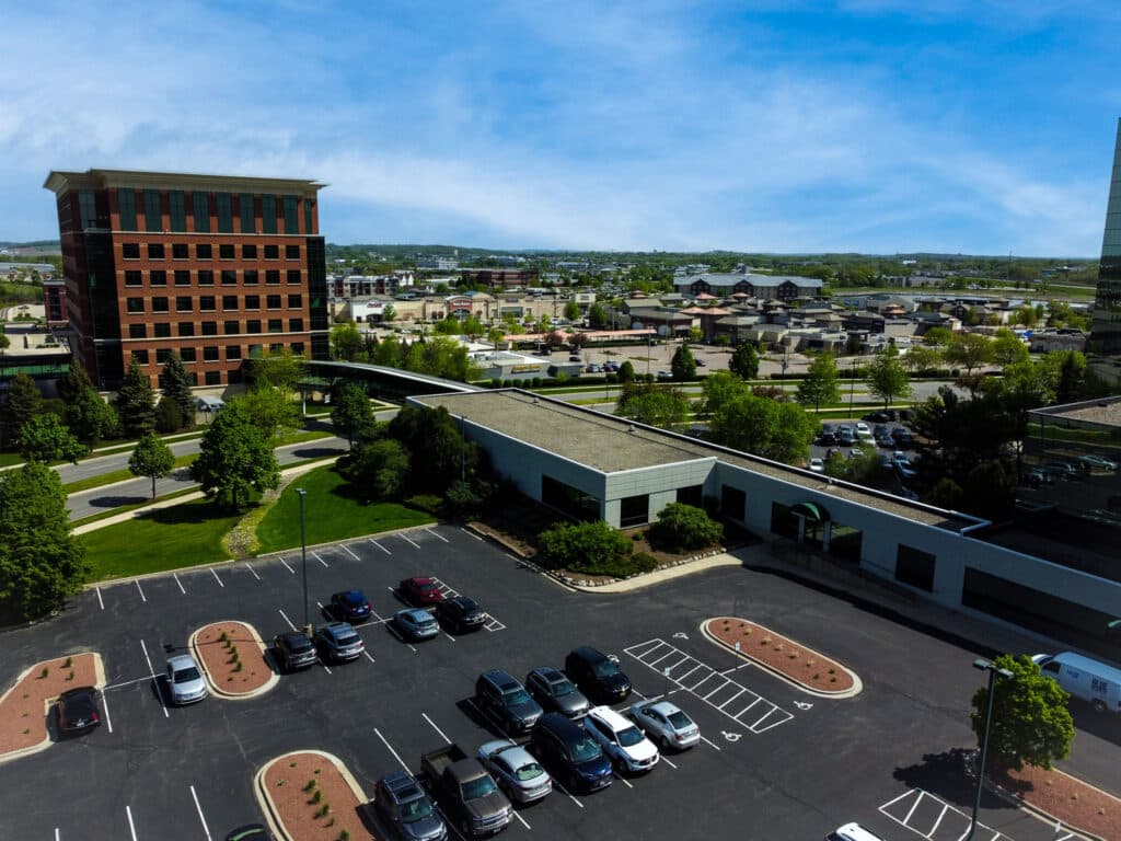 1600 Aspen Commons