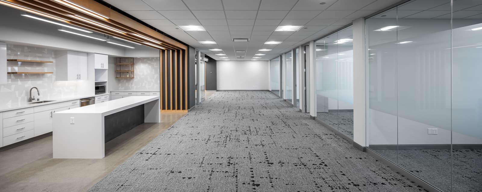 601 Tower at Carlson - photo 2